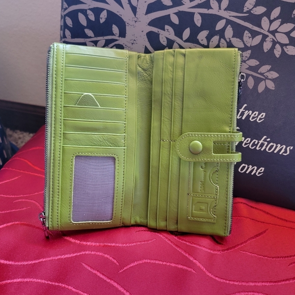 unsure Handbags - Leather Wallet. Light olive green color
